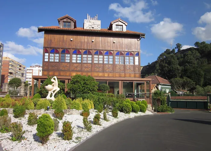 Hotel Castillo De Gauzon